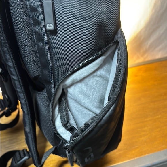 Ogio Backback - Picture 4 of 10